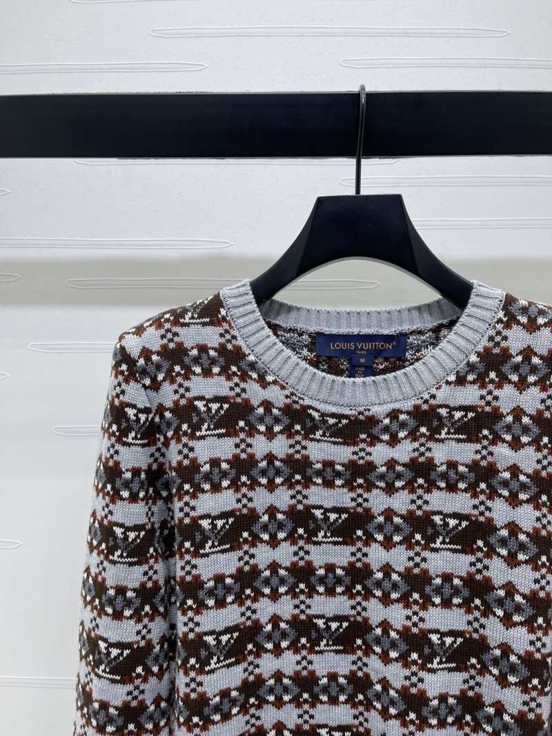 l0vis Vvtt0n sweaters